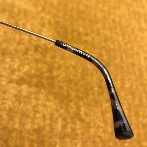 *SOLD* Vince Camuto Sunglasses - Picture 4 of 4